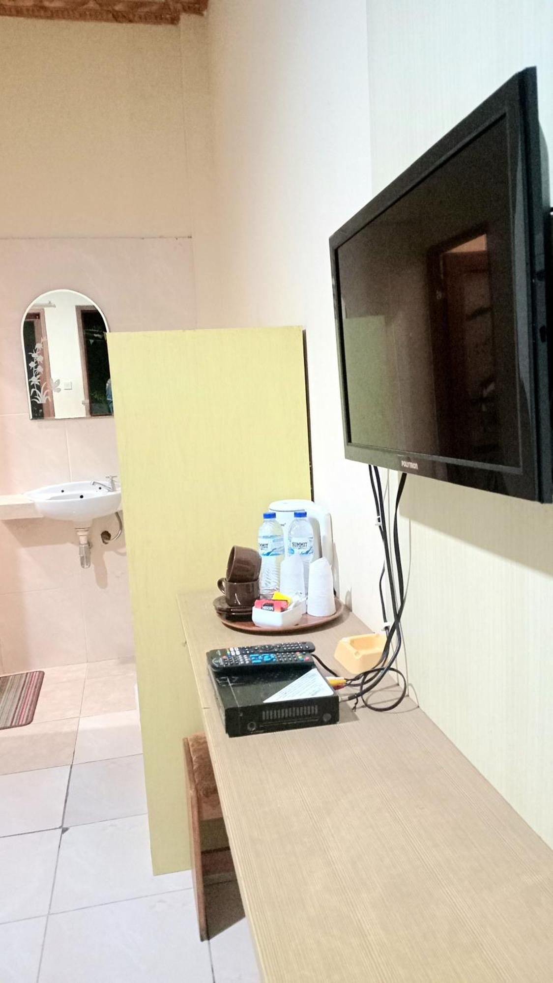 Bayak Hotel Bumdes Cipayung & Resort Ciguntur Bagian luar foto