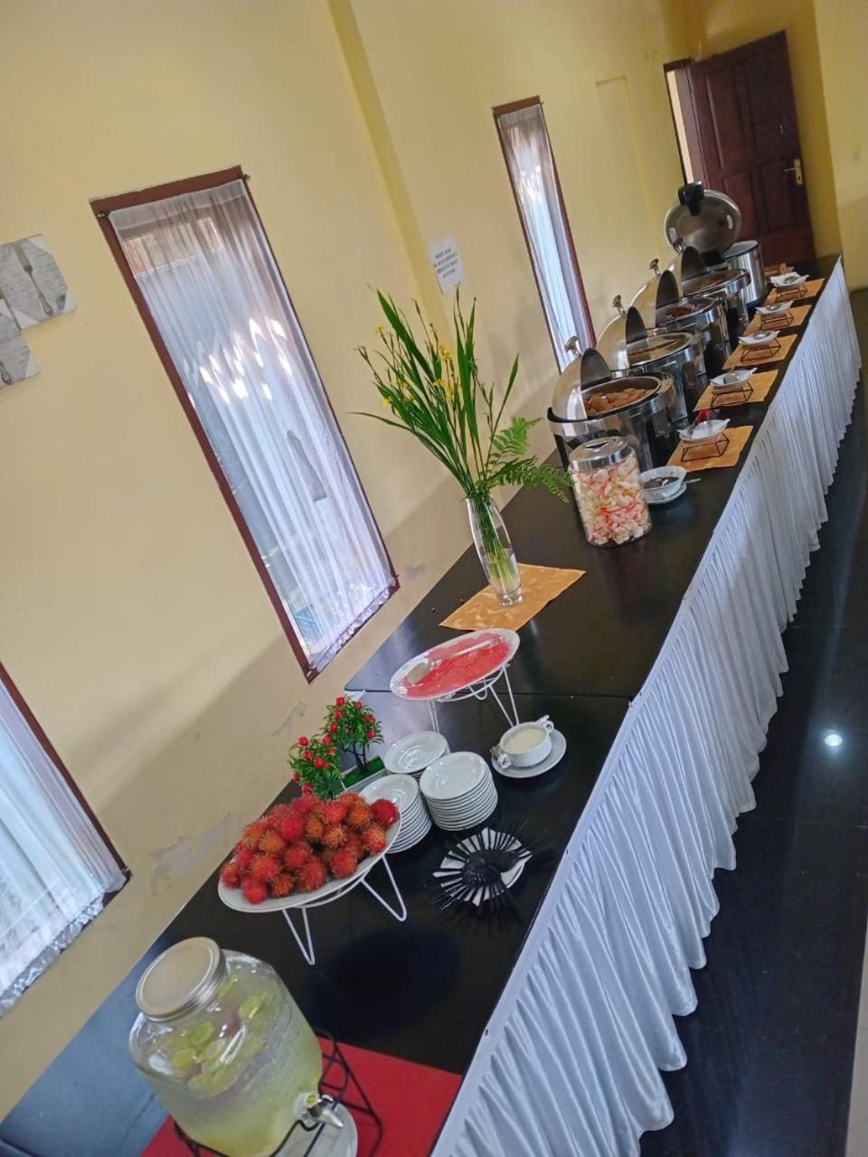 Bayak Hotel Bumdes Cipayung & Resort Ciguntur Bagian luar foto